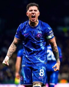 Enzo Fernández busca la gloria en Champions: Horario y cómo ver al ex River con el Chelsea